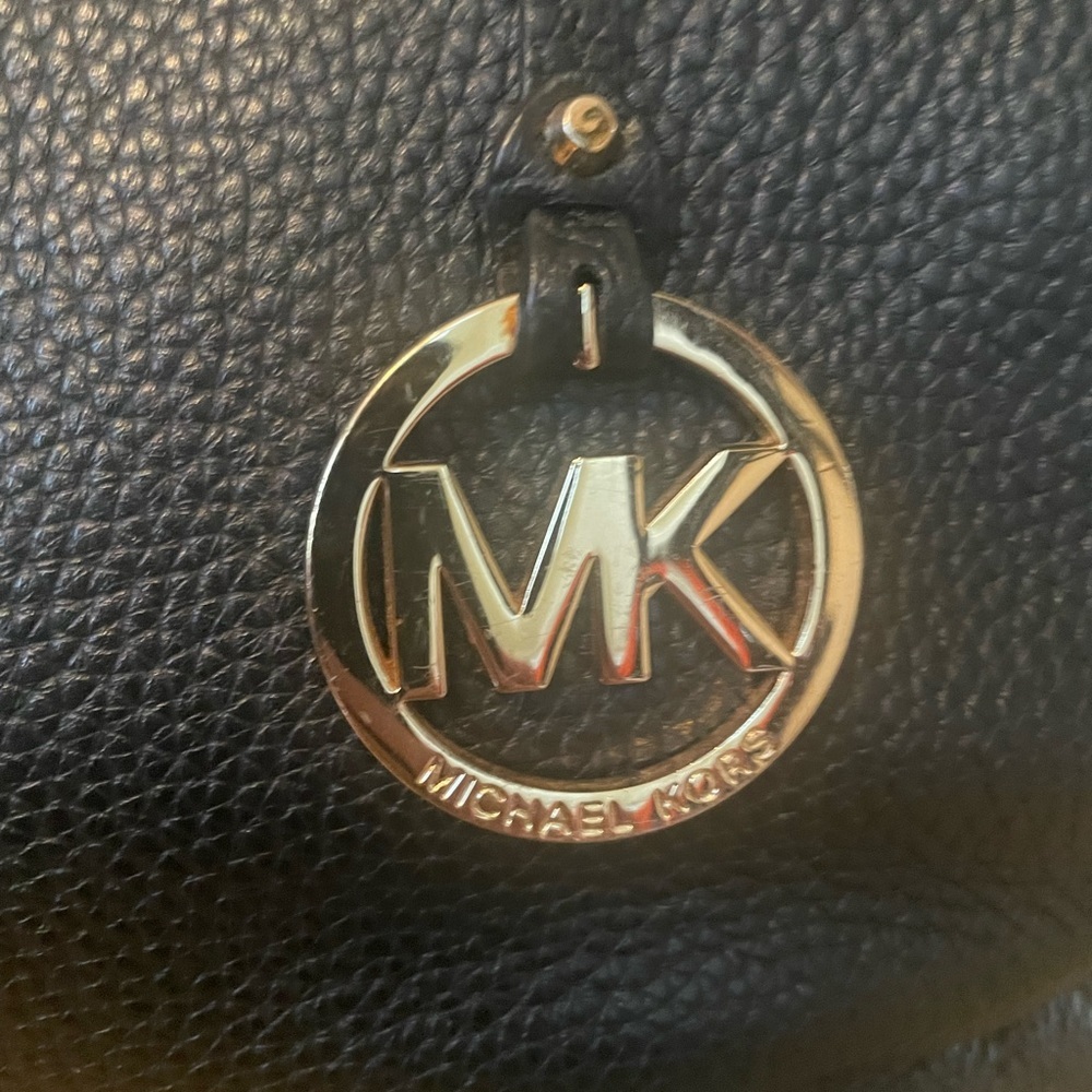 Michael Kors Maxine Medium Pebbled Leather Satchel - EUC - Picture 8 of 11
